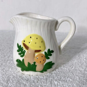 Vintage 1979 Arnel Ceramic Mushroom Merry  Mushroom Creamer